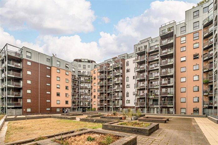 3 Bedroom Flat For Sale In Seren Park Gardens, Blackheath, SE3
