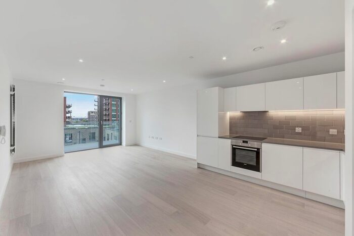 1 Bedroom Flat To Rent In Flotilla House, Cable Street, Royal Wharf, London, E16