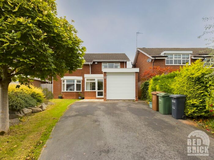 4 Bedroom Detached House To Rent In Trehern Close, Knowle, Solihull, B93