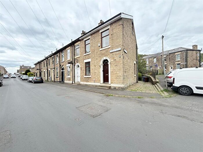 3 Bedroom End Of Terrace House For Sale In Andrew Street, Mossley, OL5