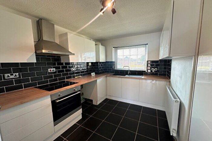 3 Bedroom End Of Terrace House To Rent In Litton Road, Mansfield, NG19