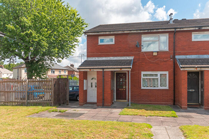 2 Bedroom Flat For Sale In Anderson Gardens, Tipton, DY4