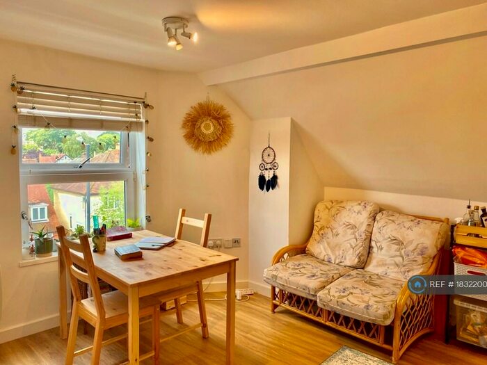 Studio To Rent In Elizabeth House, Maidenhead, SL6