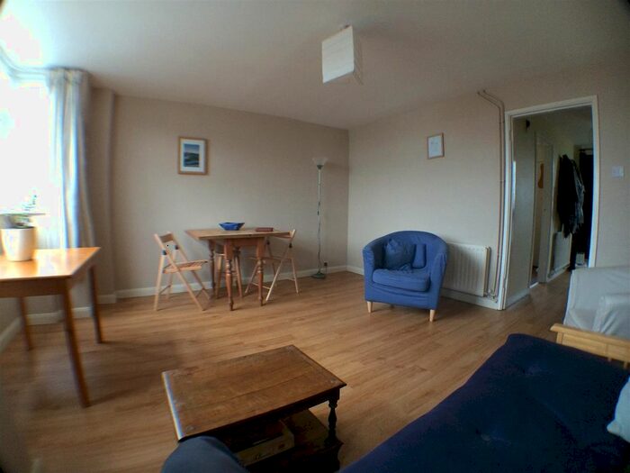 2 Bedroom Flat To Rent In Chesterton Road, Cambridge, CB4