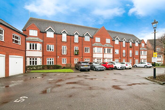 2 Bedroom Flat For Sale In The Briars, Aldridge, Walsall, WS9