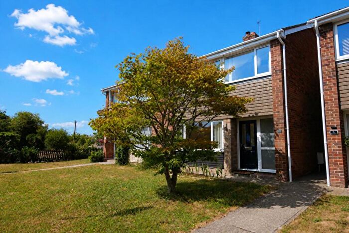 3 Bedroom Semi-Detached House For Sale In Farm Close, Chalgrove, OX44
