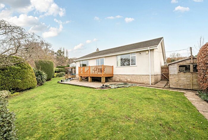 3 Bedroom Bungalow For Sale In Church Close, Frampton Cotterell, Bristol, Gloucestershire, BS36
