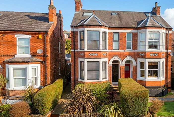 3 Bedroom Semi Detached House For Sale In Hilton Road, Mapperley, Nottingham, NG3