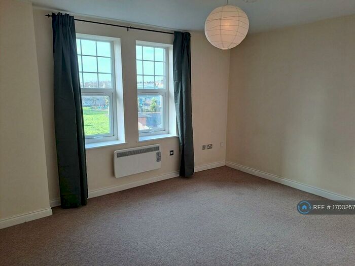 2 Bedroom Flat To Rent In Somerset Terrace, Bristol, BS3