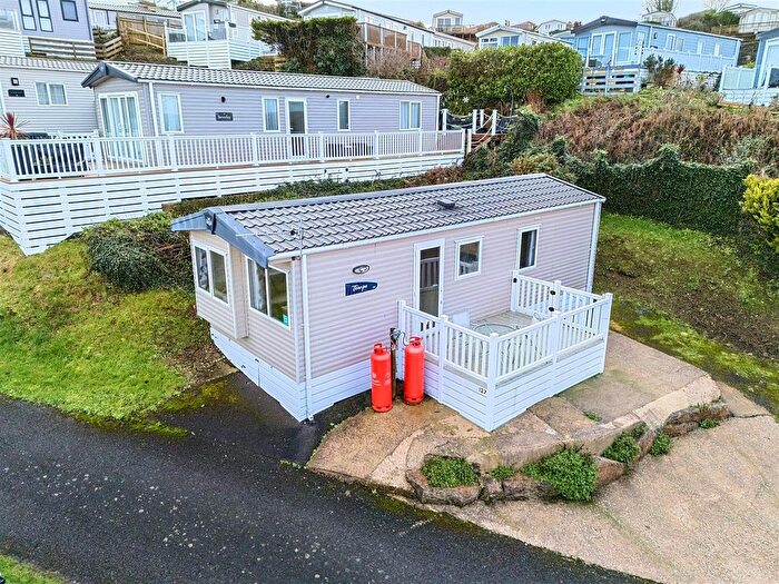 2 Bedroom Mobile/park Home For Sale In Panorama Road, Swanage, BH19