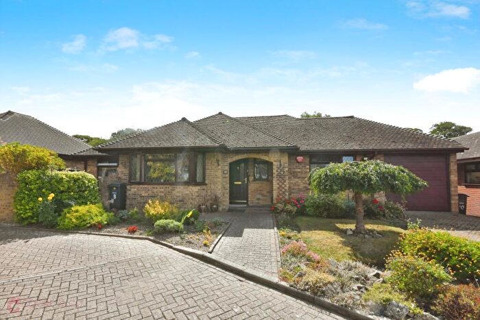 2 Bedroom Detached Bungalow For Sale In Offley Close, Margate, CT9