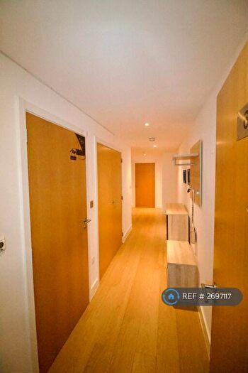 2 Bedroom Flat To Rent In Basin Approach, London, E16