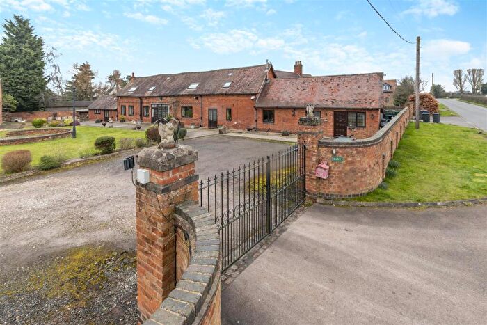 4 Bedroom Detached House To Rent In Bulls Lane, Wishaw, Sutton Coldfield, B76