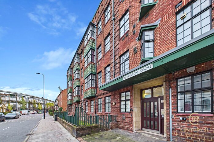 Studio For Sale In Harleyford Court, Harleyford Road, London, SE11