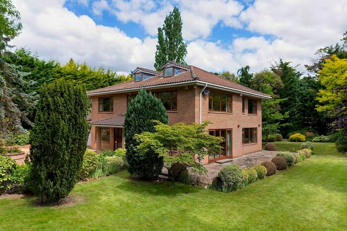 5 Bedroom Detached House To Rent In Tara, Coombe Ridings, Kingston Upon Thames, Surrey, KT2