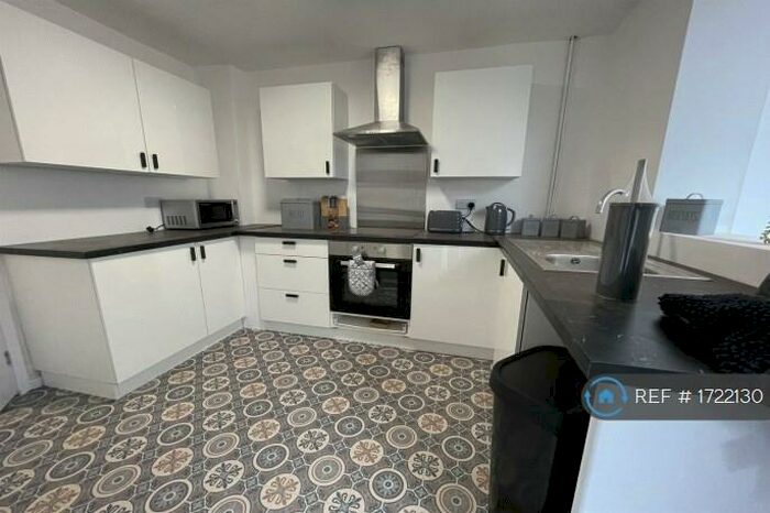 6 Bedroom Terraced House To Rent In Clifford Avenue, Beeston, Nottingham, NG9