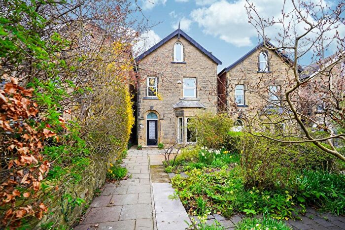 5 Bedroom Detached House For Sale In Nethergreen Road, Sheffield, S11