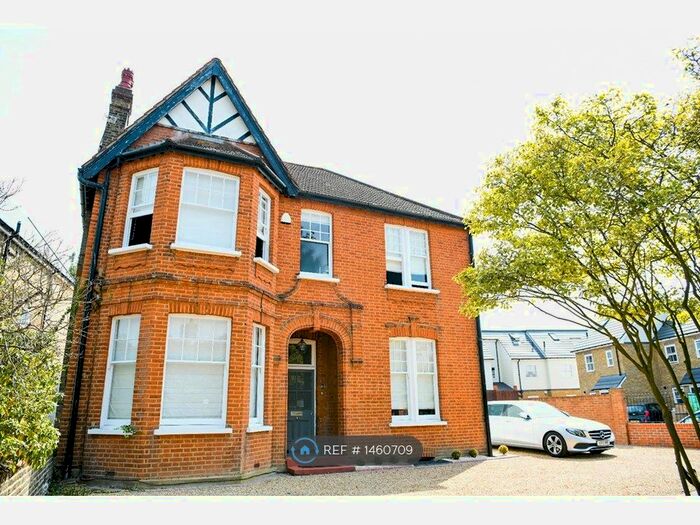 4 Bedroom Detached House To Rent In Rodway Road, Bromley, BR1