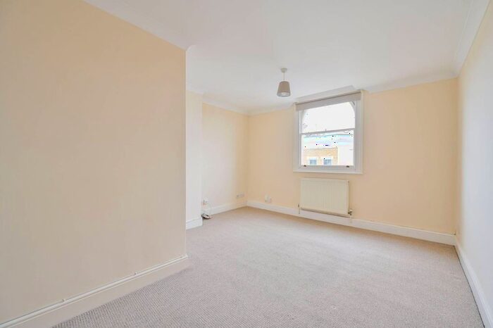 1 Bedroom Flat To Rent In Heber Road, East Dulwich, SE22