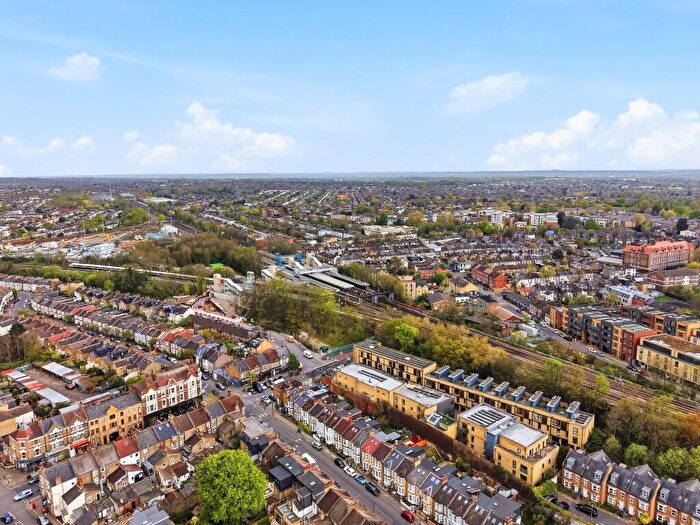 4 Bedroom Semi Detached House For Sale In Leahurst Road, London, SE13