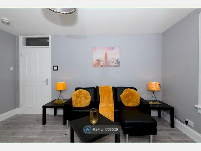 1 Bedroom Flat To Rent In Spital Walk, Aberdeen, AB24