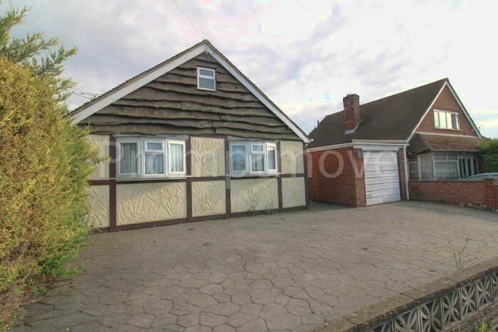 3 Bedroom Property To Rent In Bampton Road, Luton, LU4