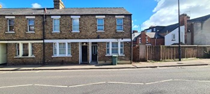 4 Bedroom Terraced House To Rent In Hollybush Row, OX1
