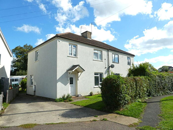3 Bedroom Semi-Detached House For Sale In Dairy Ground, Kings Sutton, OX17
