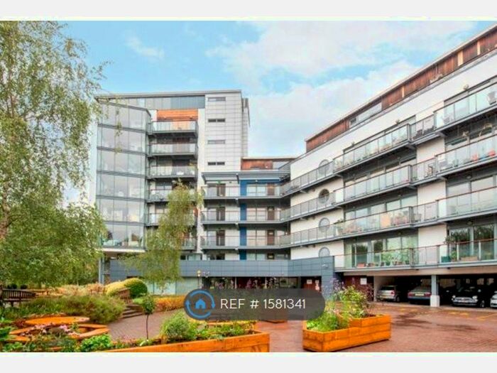 2 Bedroom Flat To Rent In Dace Road, London, E3