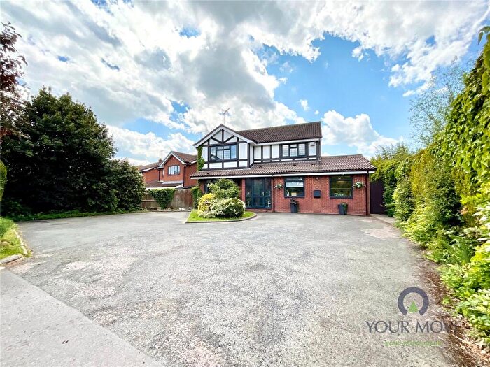 4 Bedroom Detached House For Sale In Brookvale Close, Bromsgrove, Worcestershire, B61