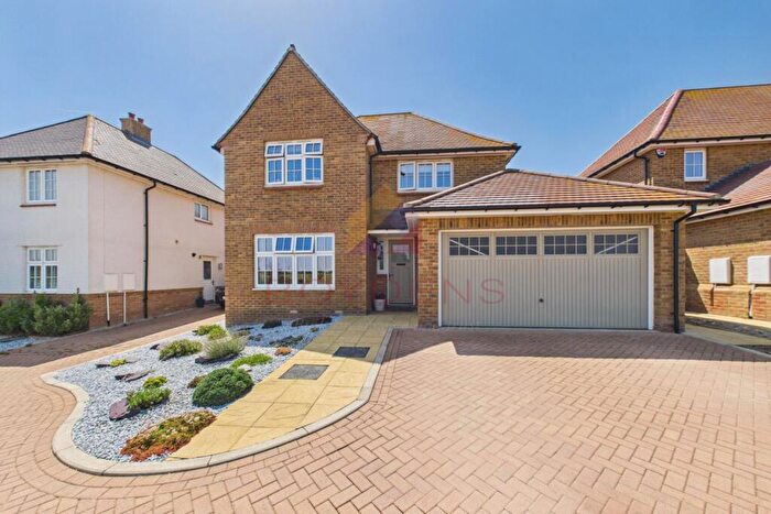 4 Bedroom Detached House For Sale In Raven Gardens, CM8