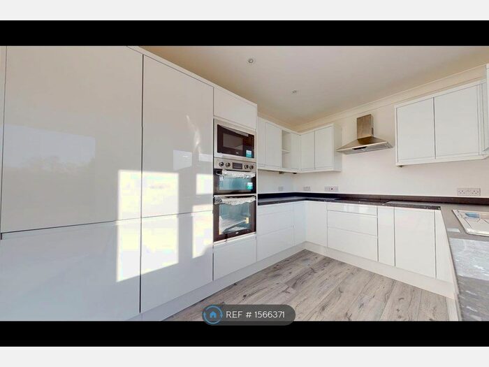 4 Bedroom Bungalow To Rent In Penzance Road, Kesgrave, Ipswich, IP5