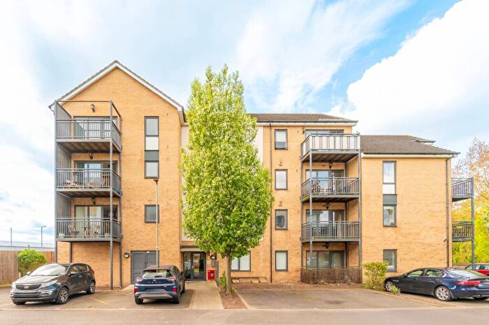 2 Bedroom Flat To Rent In Watson Place, South Norwood, London, SE25