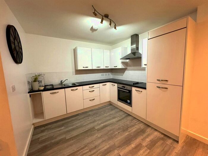 1 Bedroom Flat To Rent In Eastgate Street, Stafford, ST16