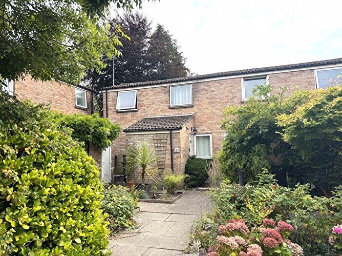 3 Bedroom Terraced House For Sale In Knightstone Close, Wareham, BH20