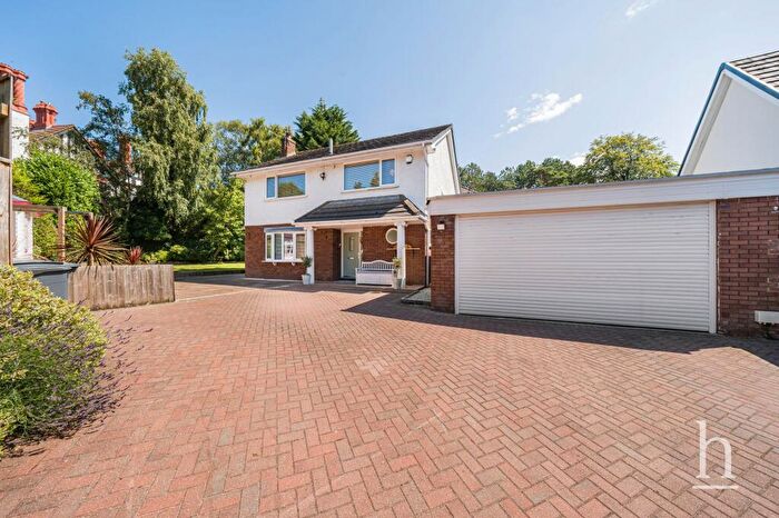 4 Bedroom Detached House For Sale In Upton Road, Prenton, CH43