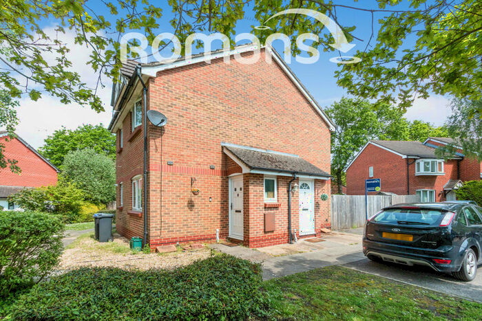 1 Bedroom Terraced House To Rent In Haining Gardens, GU16