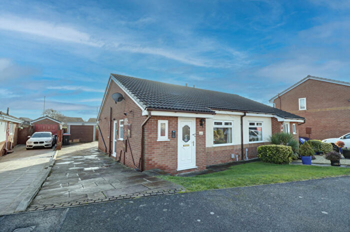 2 Bedroom Semi-Detached Bungalow For Sale In Swallow Close, Thornton-cleveleys, FY5