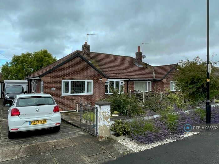 2 Bedroom Bungalow To Rent In Derwent Road, Harrogate, HG1