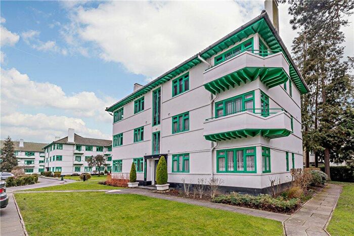 3 Bedroom Flat To Rent In Elm Park Court, HA5