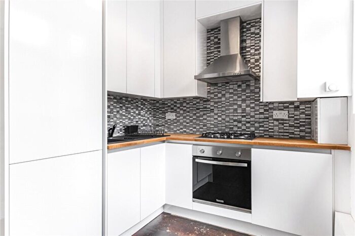 1 Bedroom Apartment To Rent In Teesdale Close, Cambridge Heath, London, E2