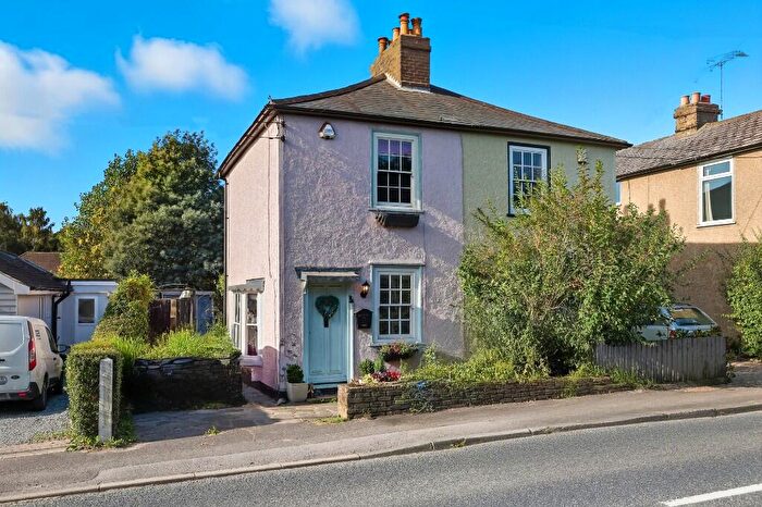 2 Bedroom Cottage For Sale In Brentwood Road, Brentwood, Essex, CM13
