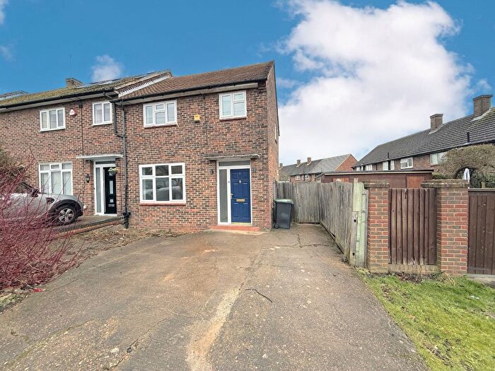 3 Bedroom Semi-Detached House To Rent In Mannock Drive, Loughton, Essex, IG10