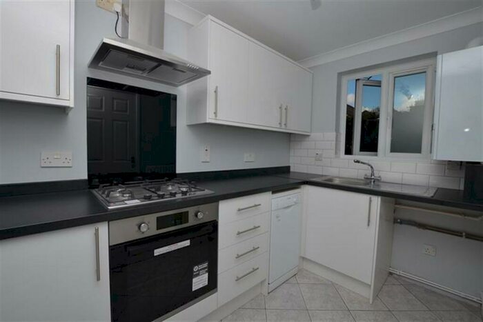 2 Bedroom Terraced House To Rent In Westminster Gardens, Chingford, E4