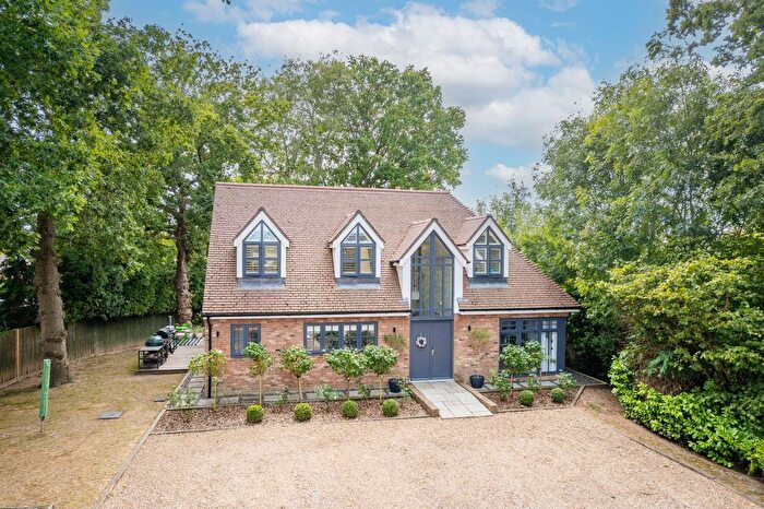4 Bedroom Detached House For Sale In Swan Lane, Edenbridge, TN8
