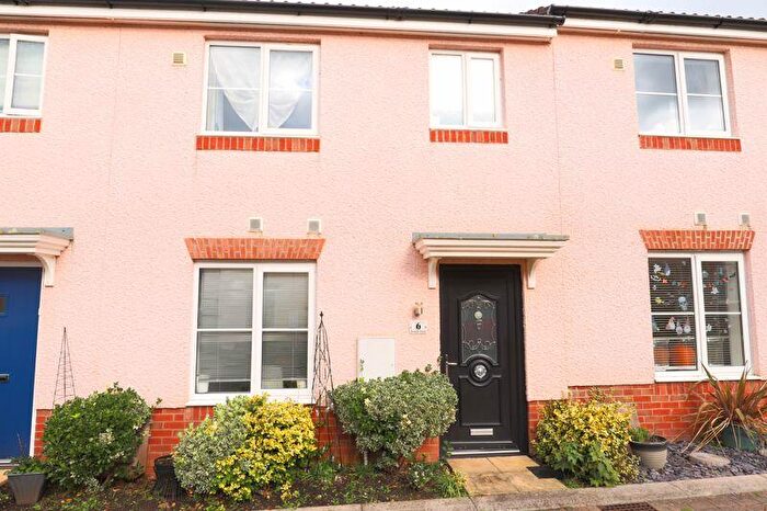 3 Bedroom Terraced House For Sale In Kemps Field, Cranbrook, EX5