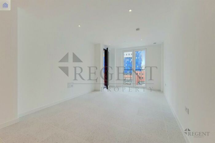1 Bedroom Apartment To Rent In Jacquard Point, Tapestry Way, E1