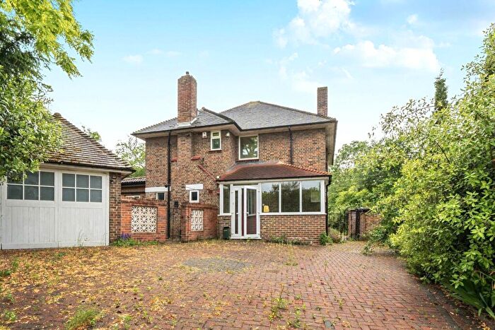 5 Bedroom Detached House For Sale In Kings Orchard, London, SE9