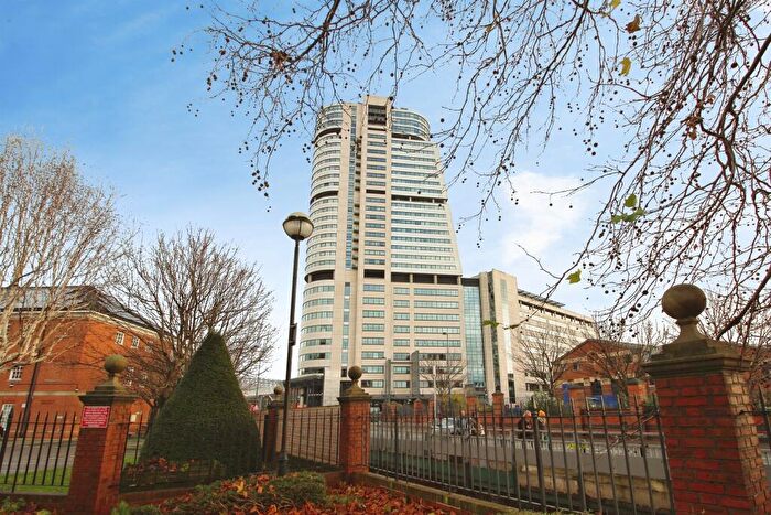 2 Bedroom Apartment For Sale In Water Lane, Leeds, LS11