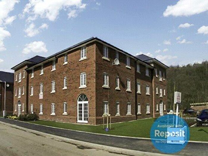 2 Bedroom Flat To Rent In Lock View, Radcliffe, M26